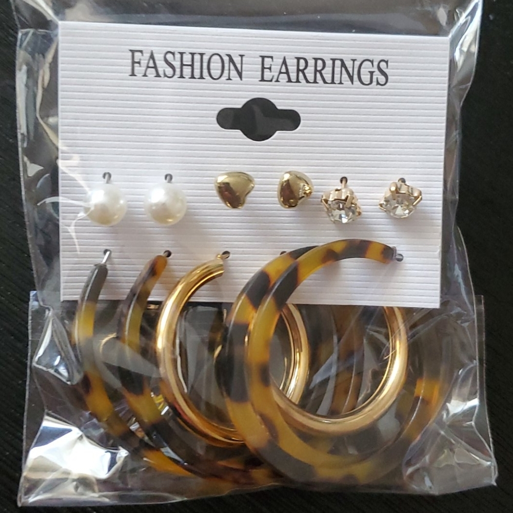 Fashion earrings